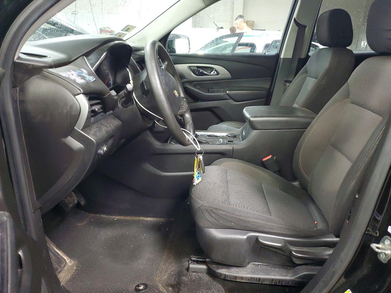 2018 Chevrolet Traverse Ls - Фото 7