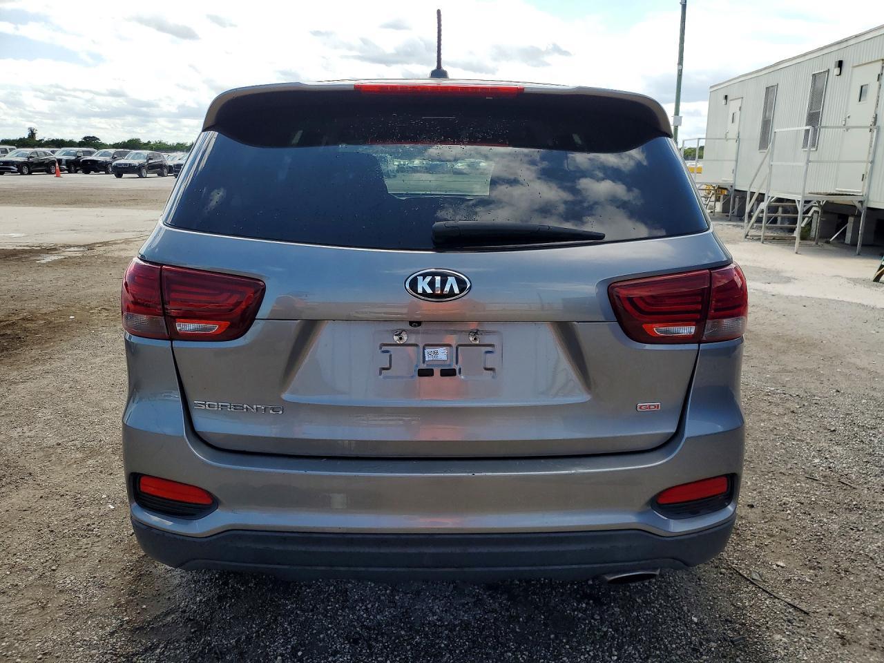 2019 Kia Sorento Lx - Image 6