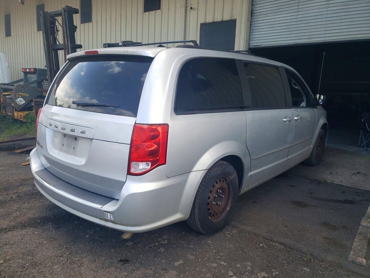 2011 Dodge Grand Caravan Express - Фото 3
