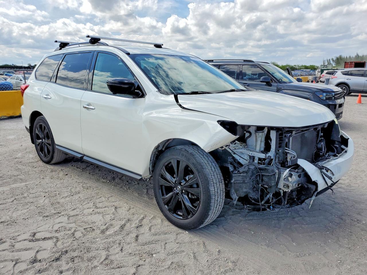 2018 Nissan Pathfinder Sl - Image 4
