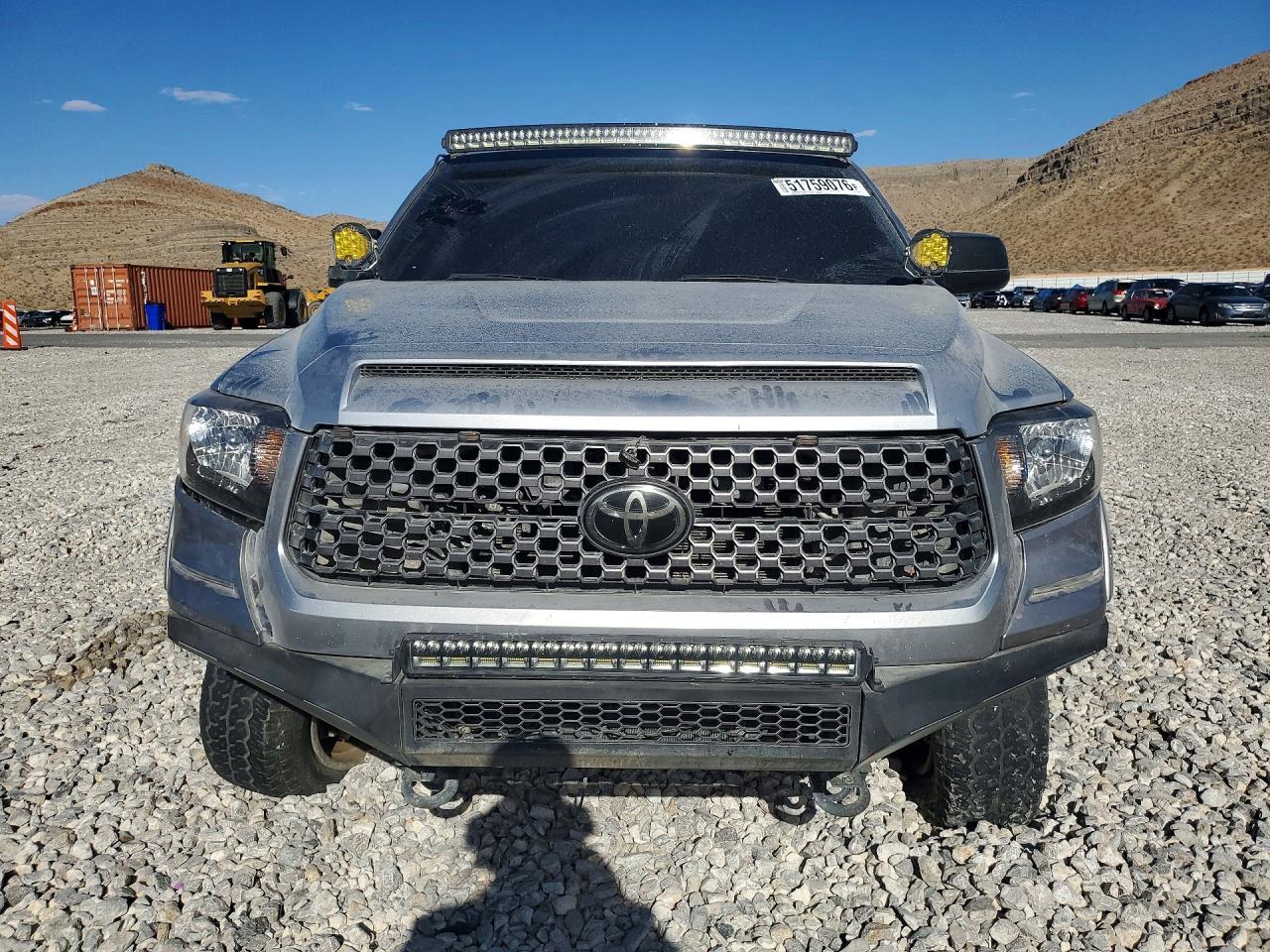 2017 Toyota Tundra Sr5 - Image 5