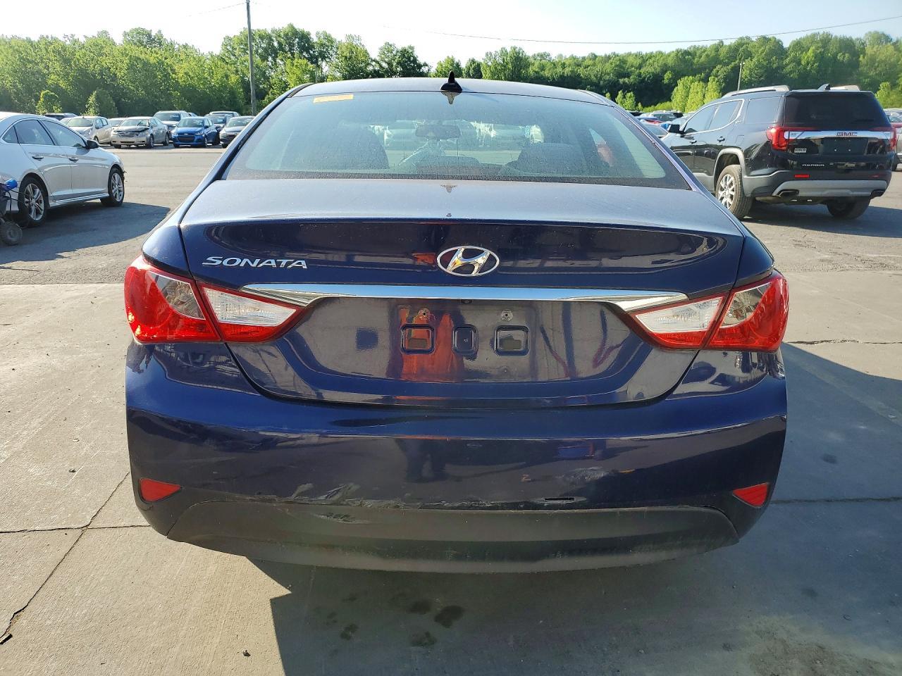 2014 Hyundai Sonata Gls - Image 6
