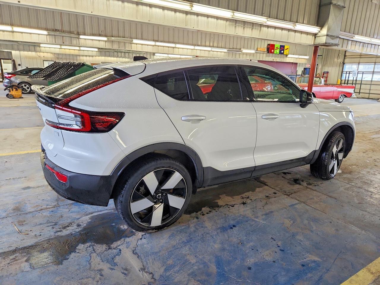 2023 Volvo C40 Recharge Ultimate - Фото 3