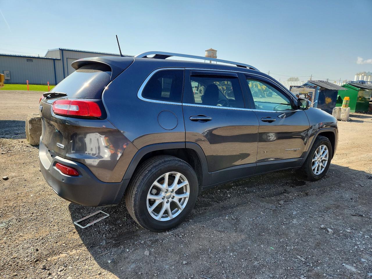 2016 Jeep Cherokee Latitude - Фото 3