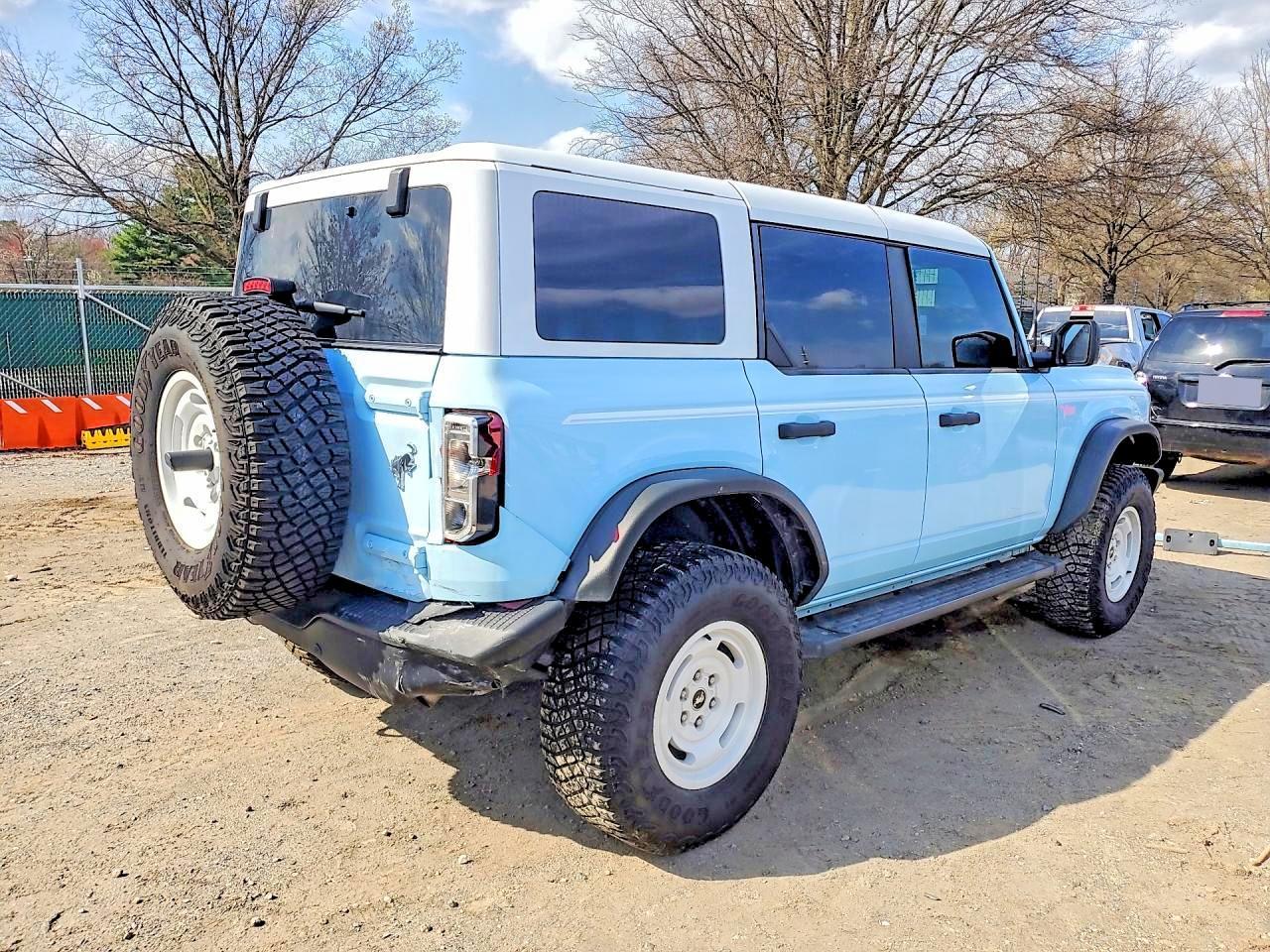 2024 Ford Bronco Heritage - Фото 3