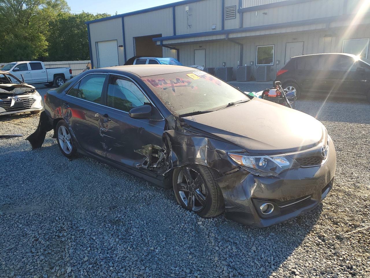 2013 Toyota Camry Se - Фото 4
