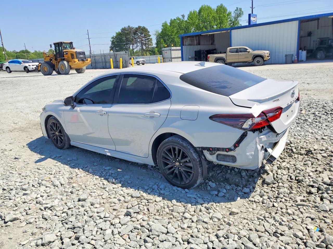 2023 Toyota Camry Se - Image 2