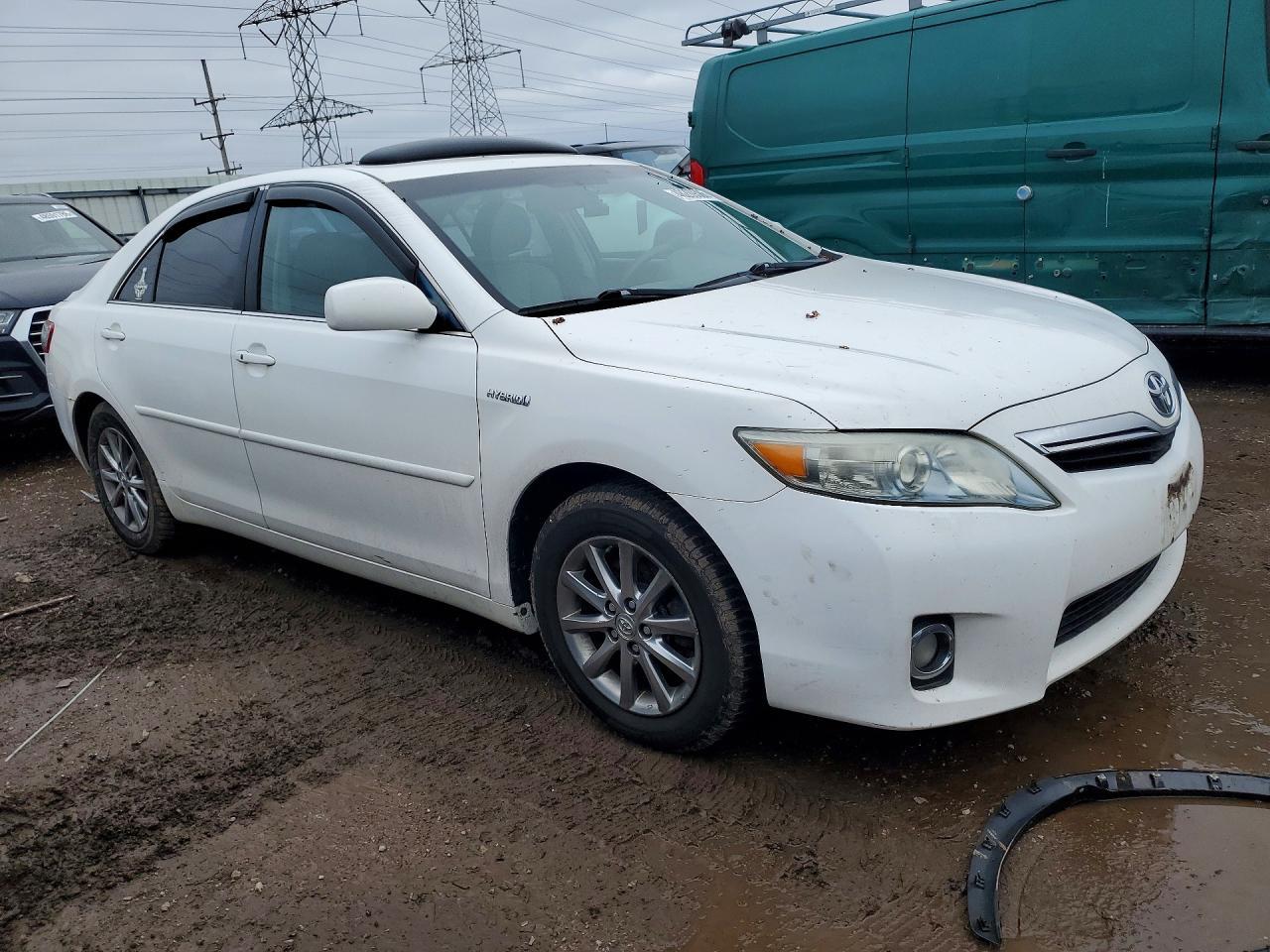 2011 Toyota Camry Hybrid Base - Фото 4
