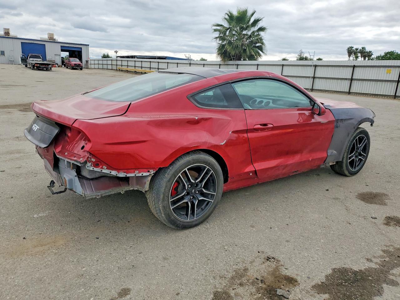 2020 Ford Mustang Gt - Image 3