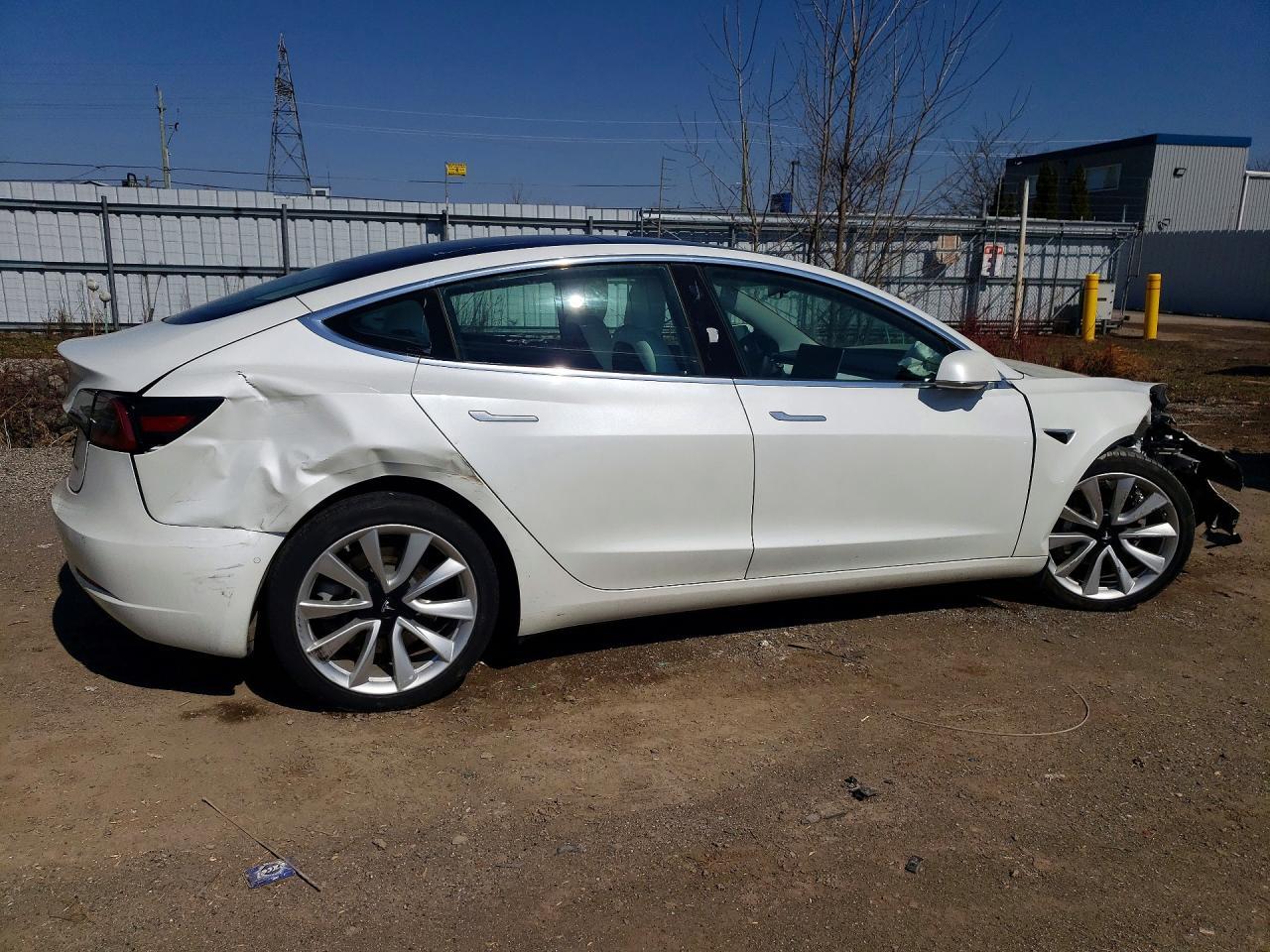 2020 Tesla Model 3 - Фото 3