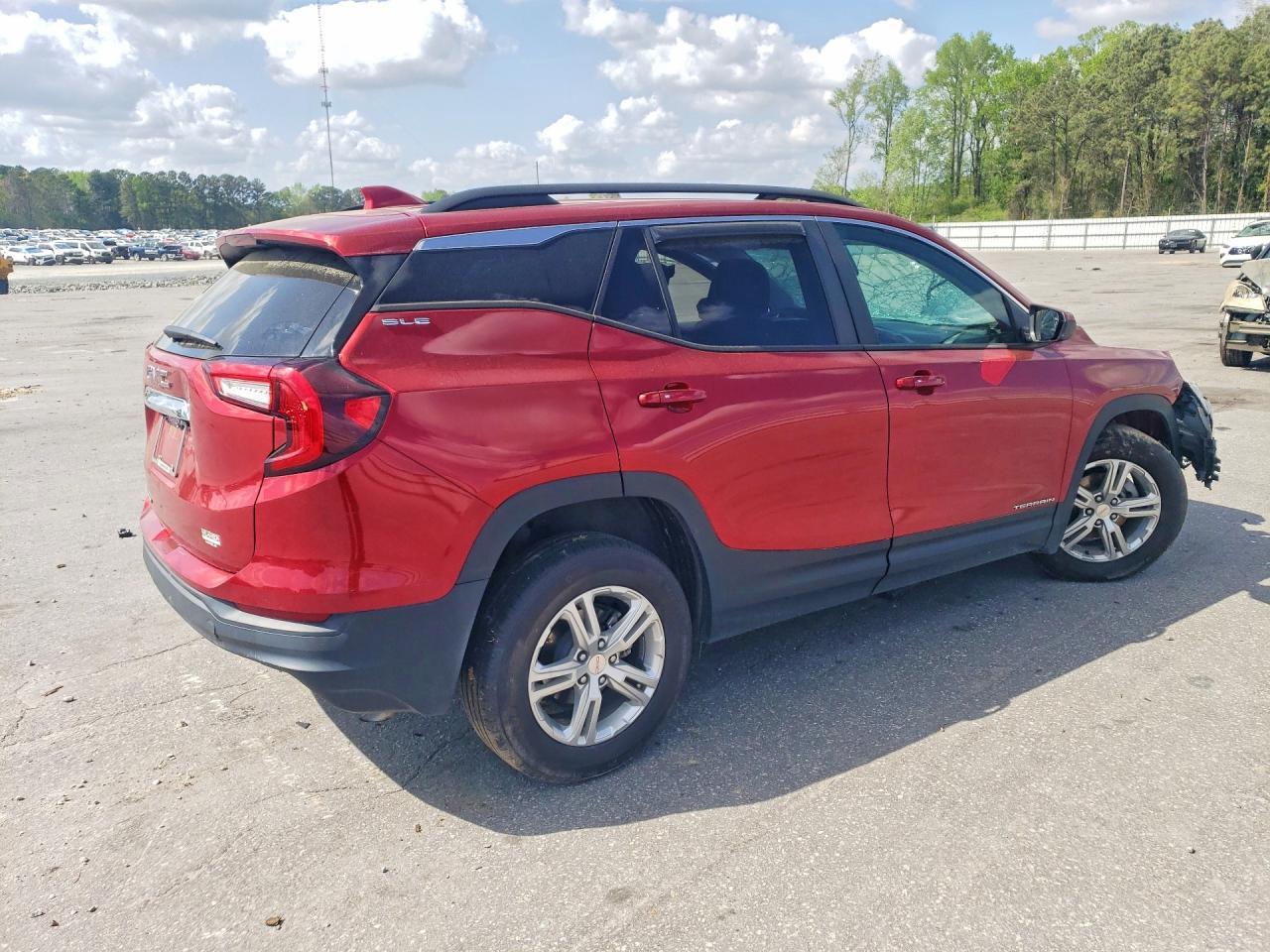 2022 GMC Terrain Sle - Image 3