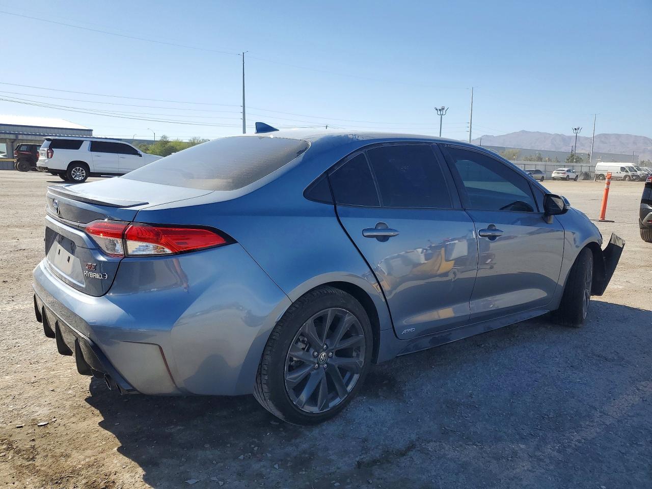 2024 Toyota Corolla Hybrid Se - Фото 3