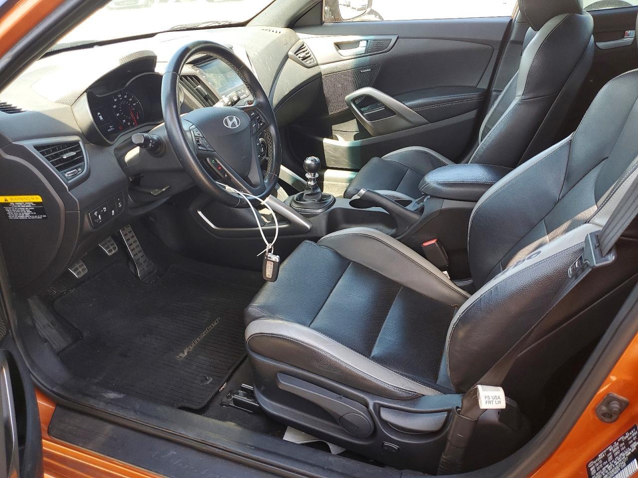 2016 Hyundai Veloster Turbo - Image 7