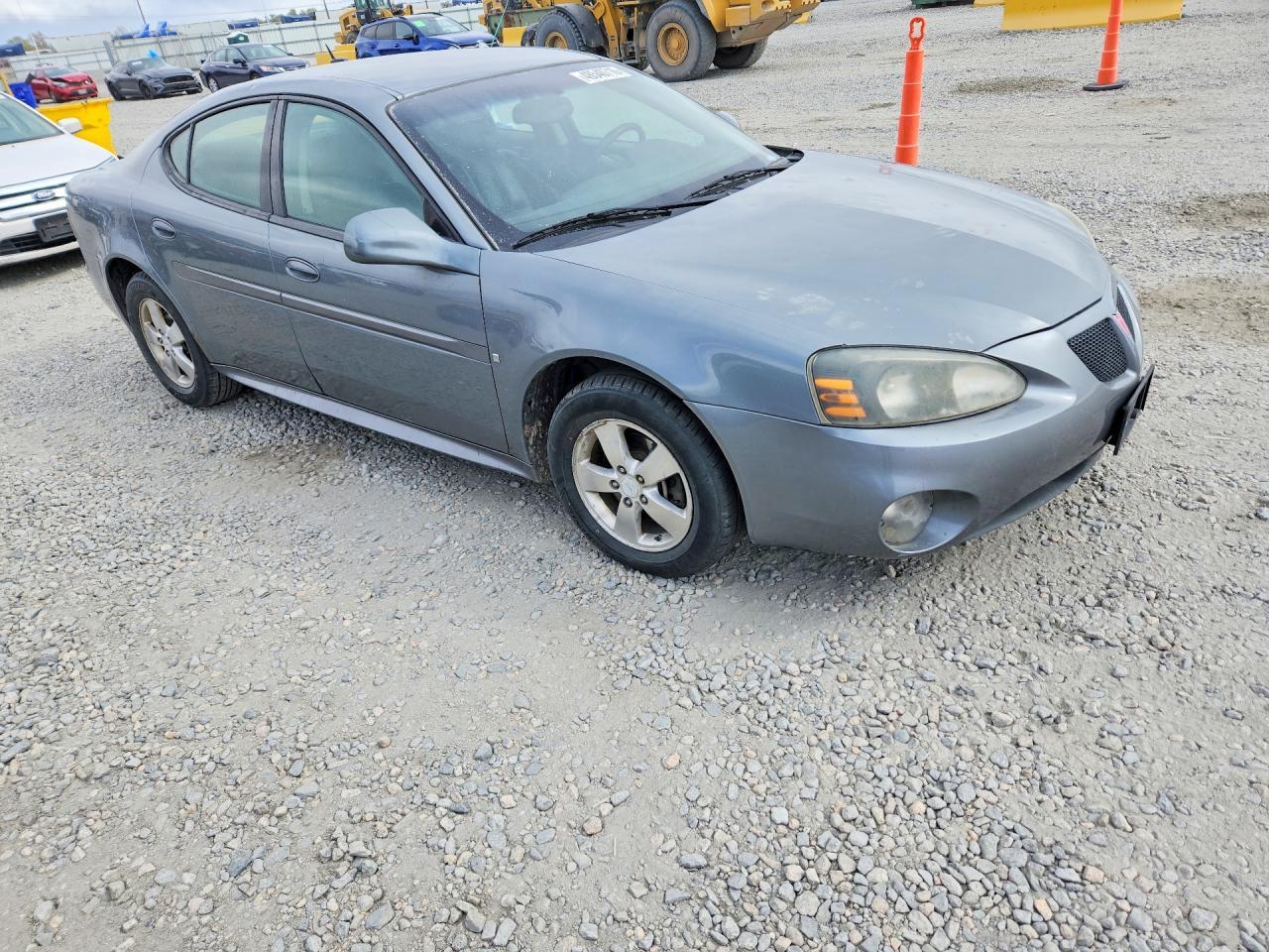 2007 Pontiac Grand Prix - Image 4