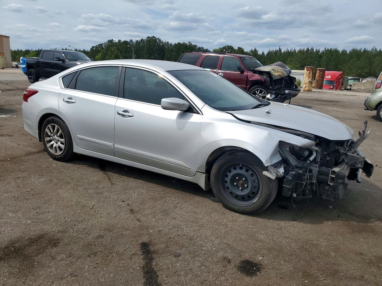 2018 Nissan Altima 2.5 S - Фото 4