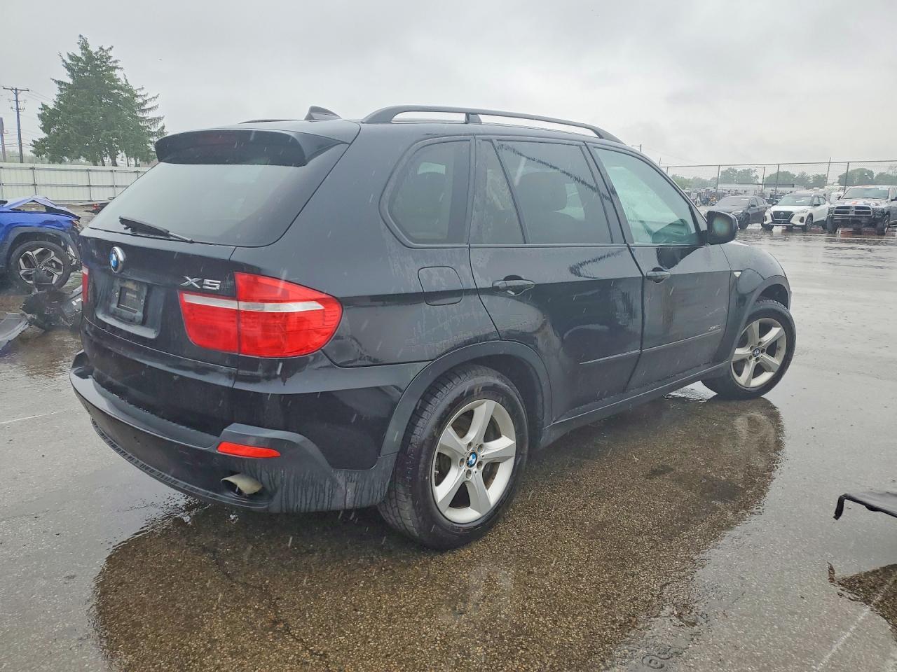 2010 BMW X5 - Фото 3