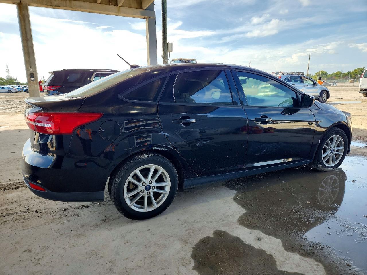 2018 Ford Focus Se - Фото 3