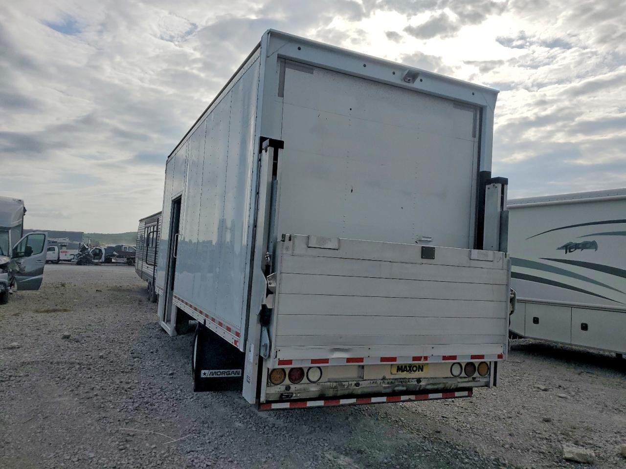 2021 Isuzu Npr Hd Delivery Truck - Фото 3