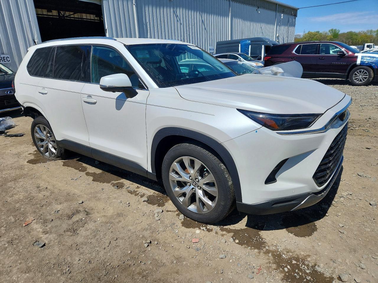 2024 Toyota Grand Highlander Hybrid Limited - Image 4