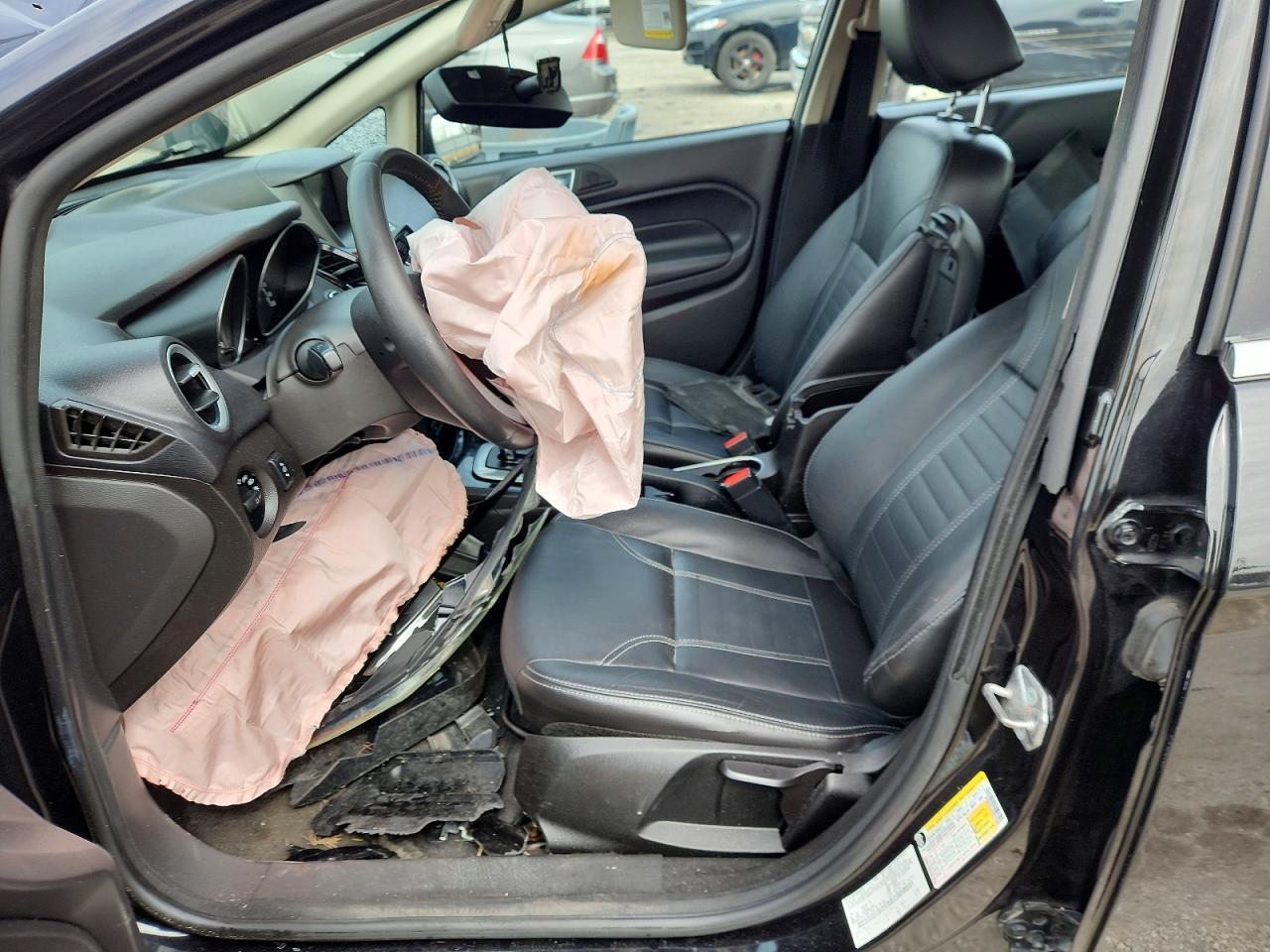 2015 Ford Fiesta Titanium - Фото 7