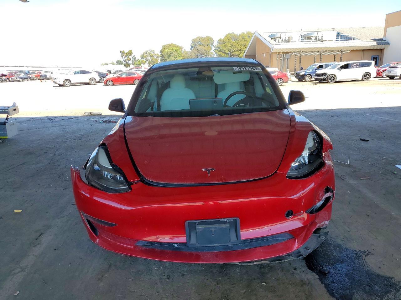 2021 Tesla Model 3 - Фото 5