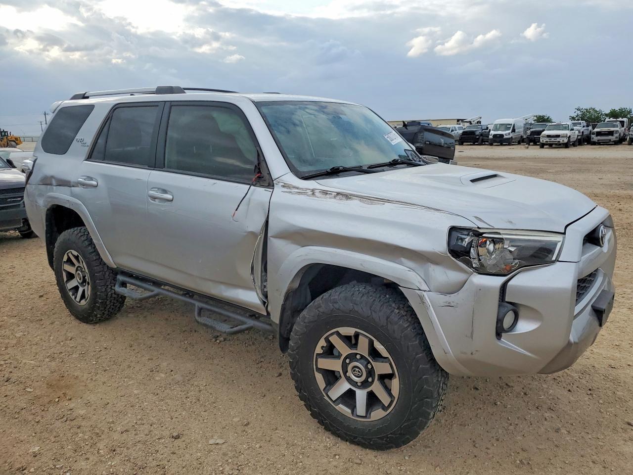 2018 Toyota 4Runner Trd Off-Road Premium - Фото 4