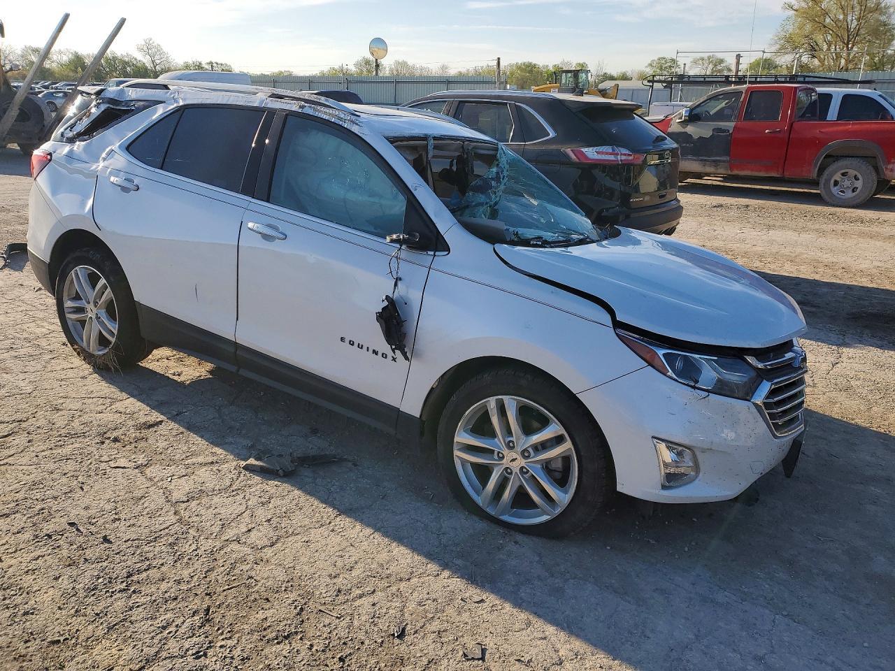 2019 Chevrolet Equinox Premier - Image 4