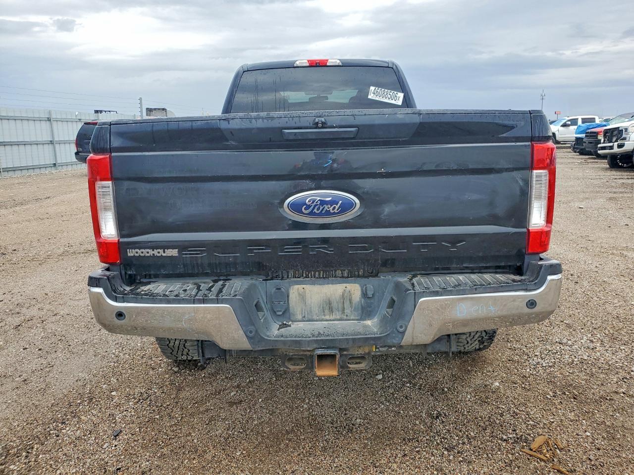 2018 Ford F350 Super Duty - Фото 6