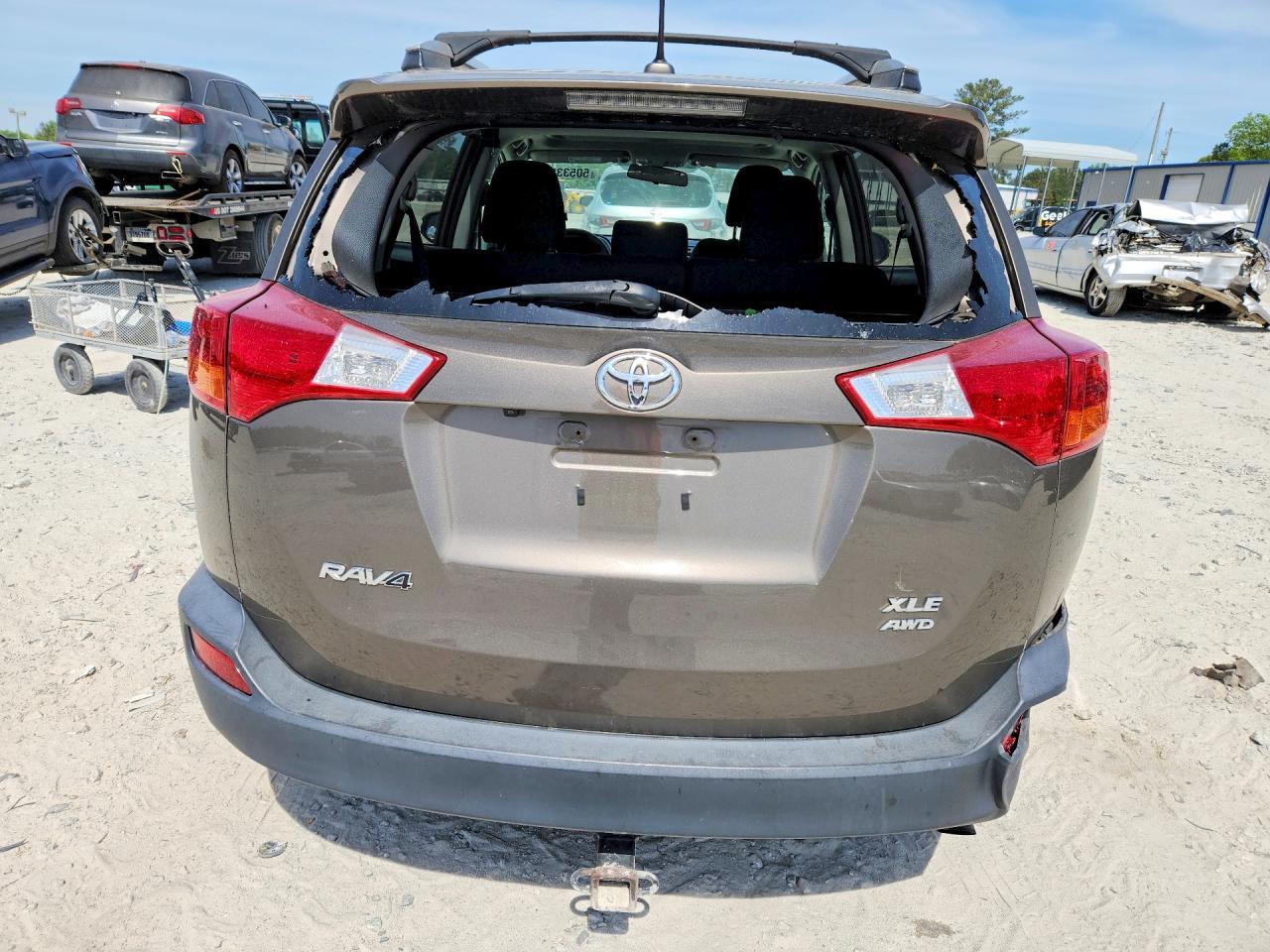 2015 Toyota Rav4 Xle - Image 6