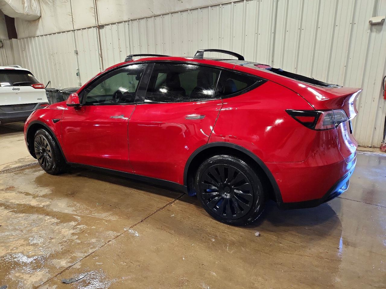 2021 Tesla Model Y - Фото 2