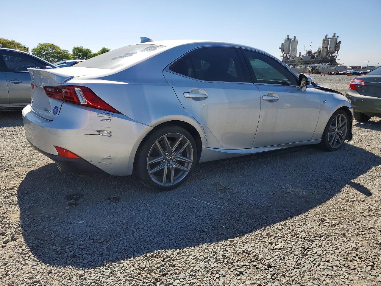 2016 Lexus Is 200T - Фото 3