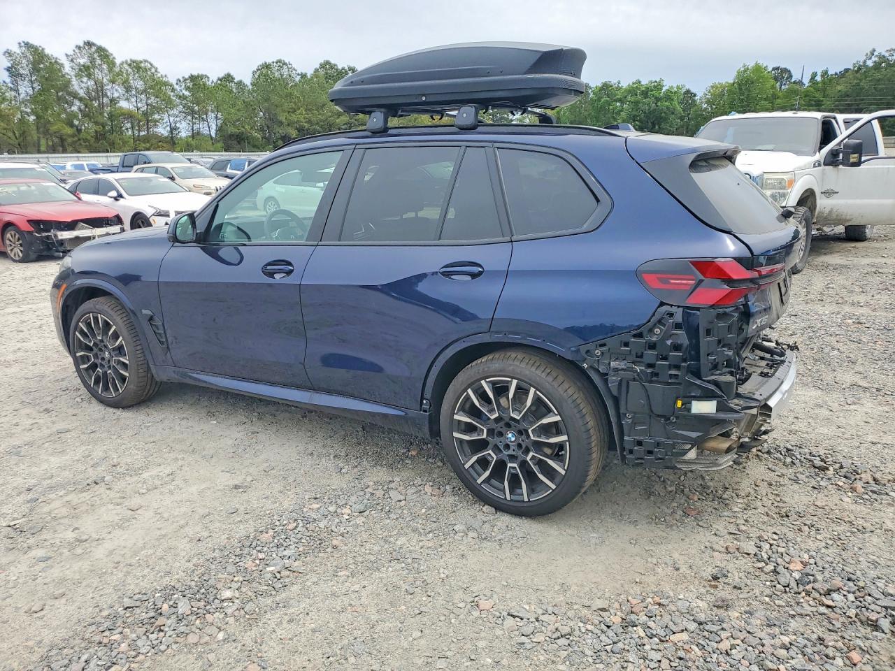 2026 BMW X5 xDrive40I - Фото 2