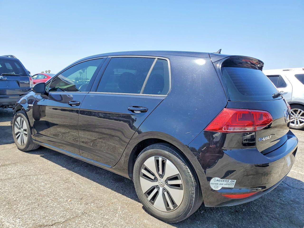 2016 Volkswagen E-Golf Sel Premium - Фото 2