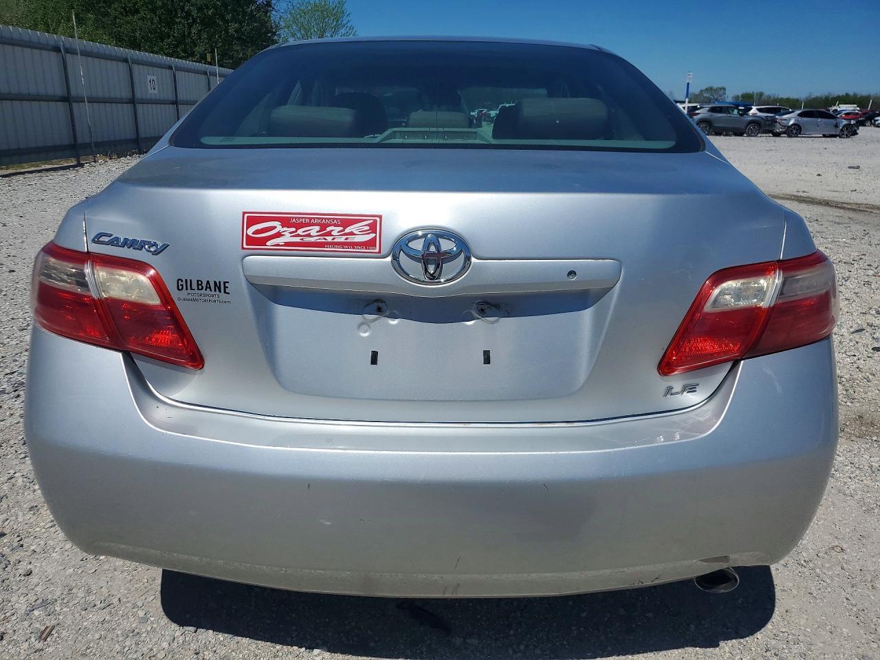 2009 Toyota Camry Le - Image 6