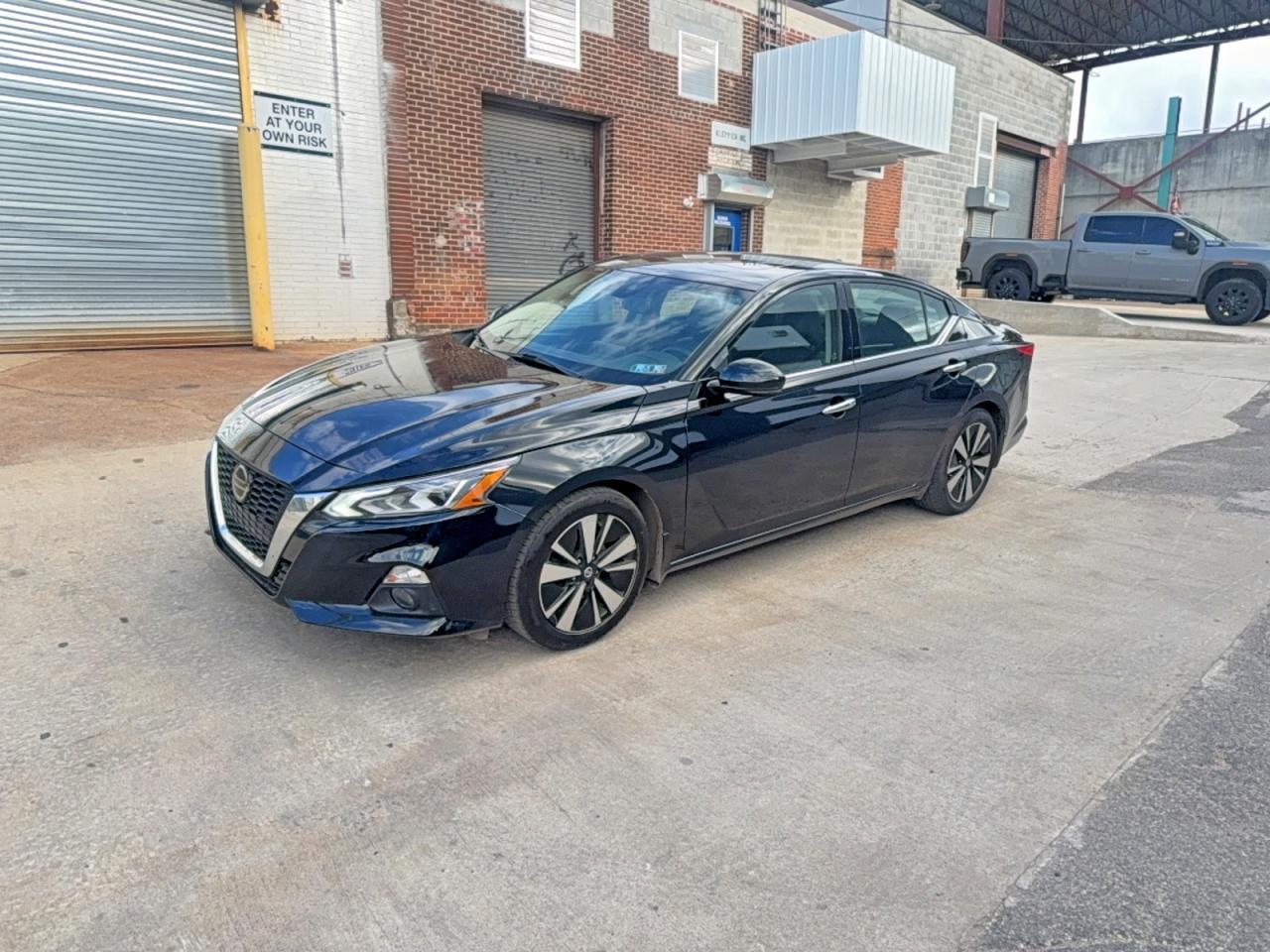 2019 Nissan Altima Sl - Фото 2
