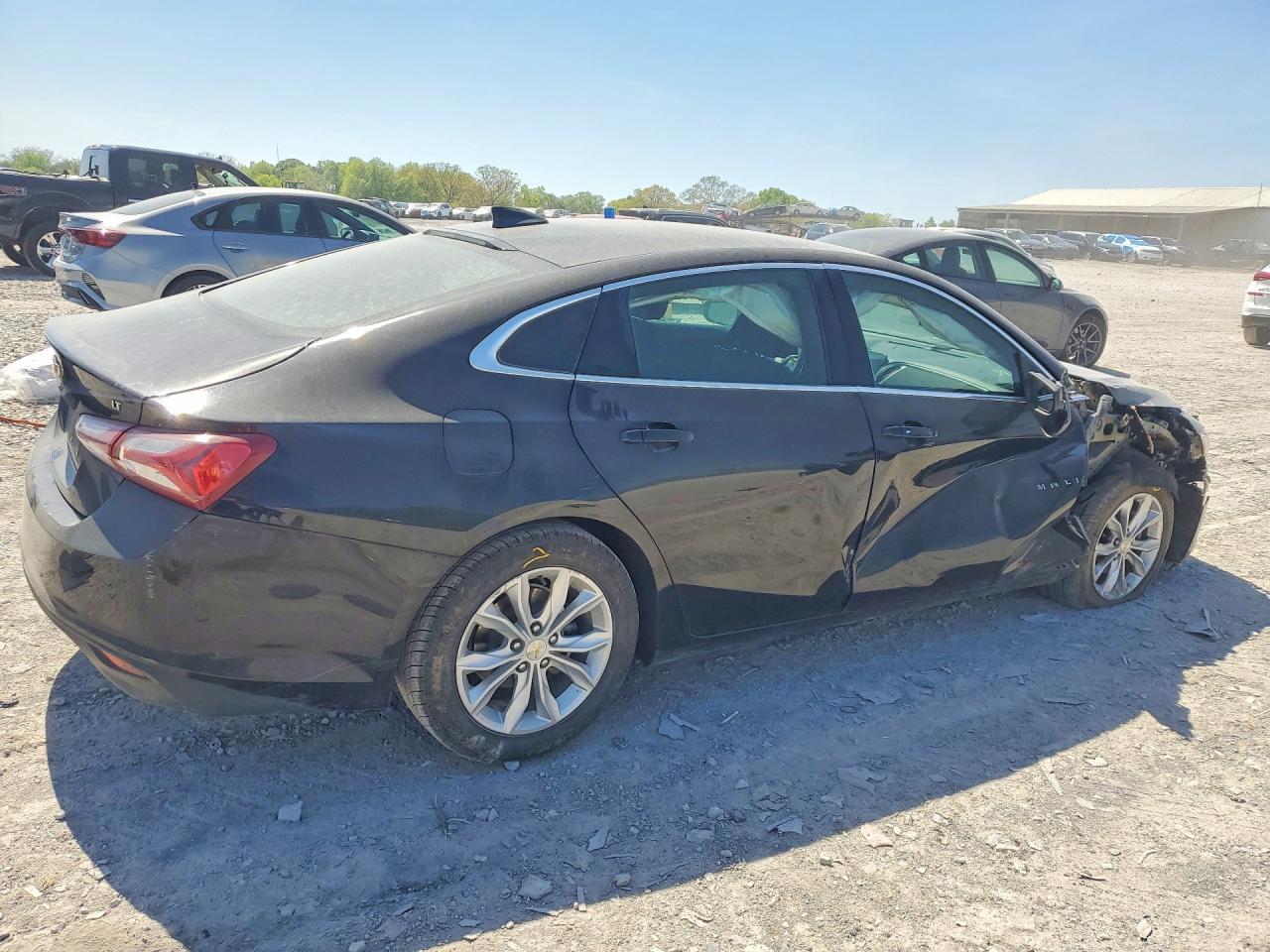 2022 Chevrolet Malibu Lt - Фото 3