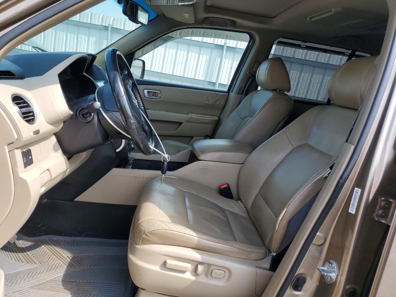 2009 Honda Pilot Tou - Image 7