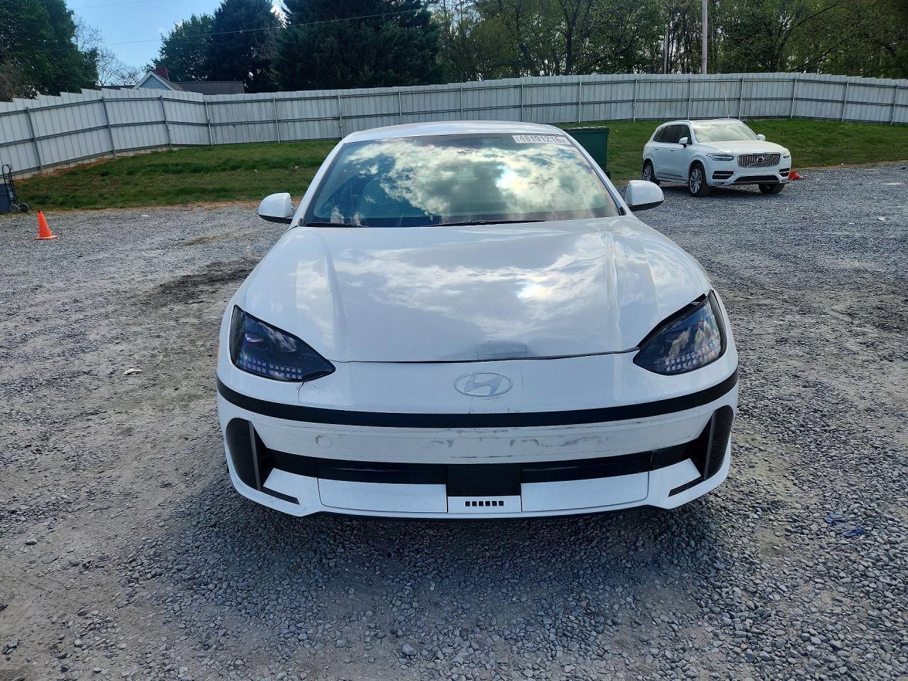 2025 Hyundai Ioniq 6 Sel - Image 5