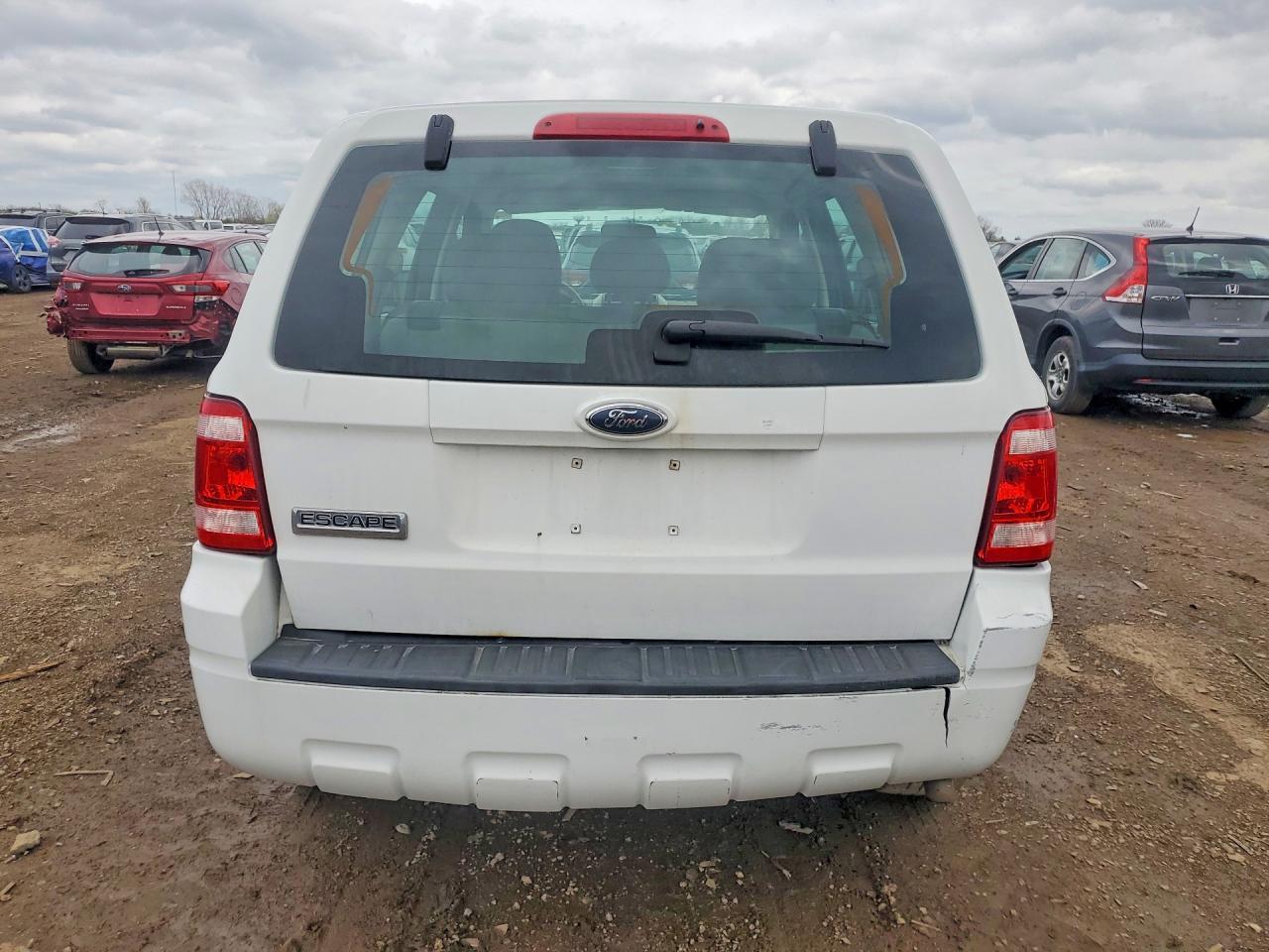 2009 Ford Escape Xls - Image 6