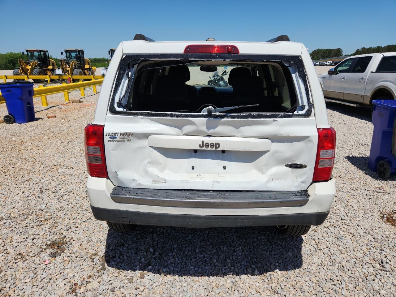 2016 Jeep Patriot - Image 6
