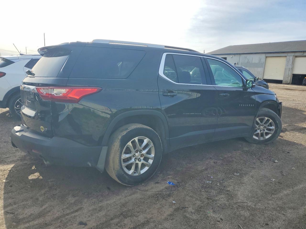 2018 Chevrolet Traverse Lt - Фото 3