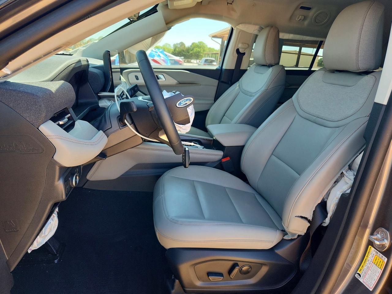 2025 Ford Explorer Active - Фото 7