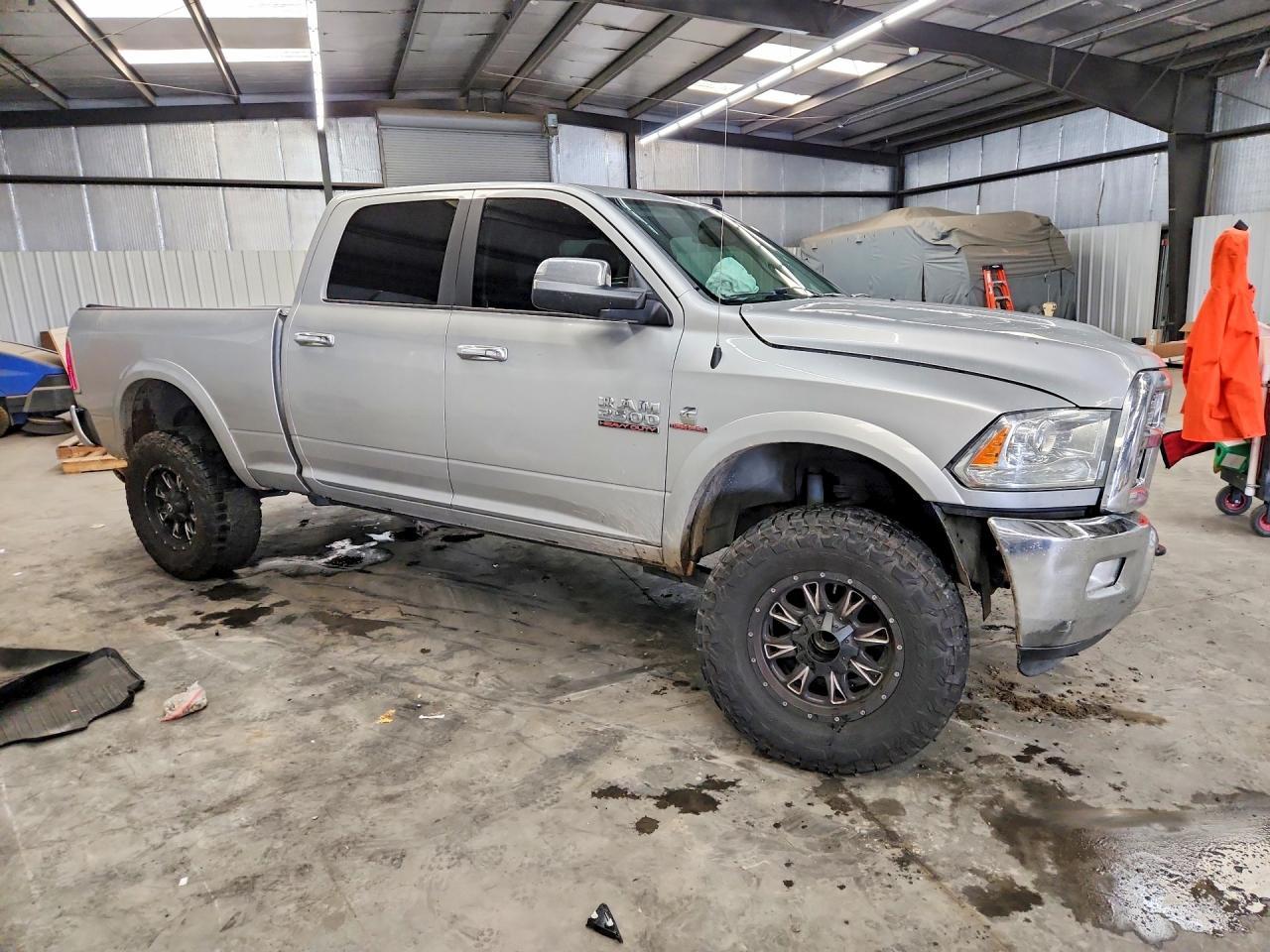 2015 Ram 2500 Laramie - Фото 4
