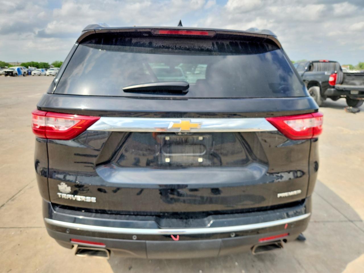 2020 Chevrolet Traverse Premier - Image 6