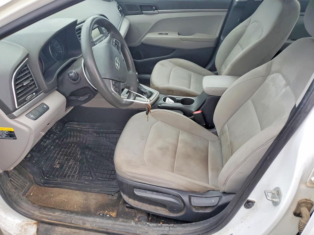 2017 Hyundai Elantra Se - Фото 7
