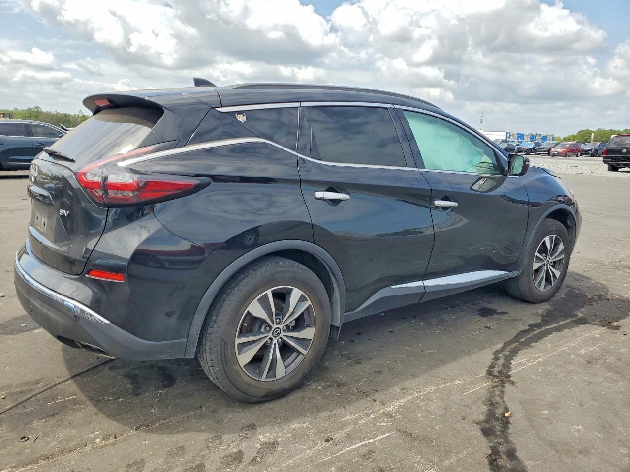 2023 Nissan Murano Sv - Image 3