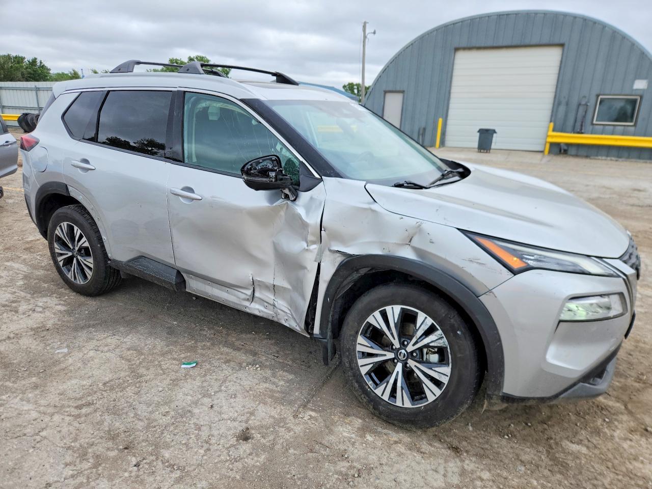 2021 Nissan Rogue Sv - Фото 4