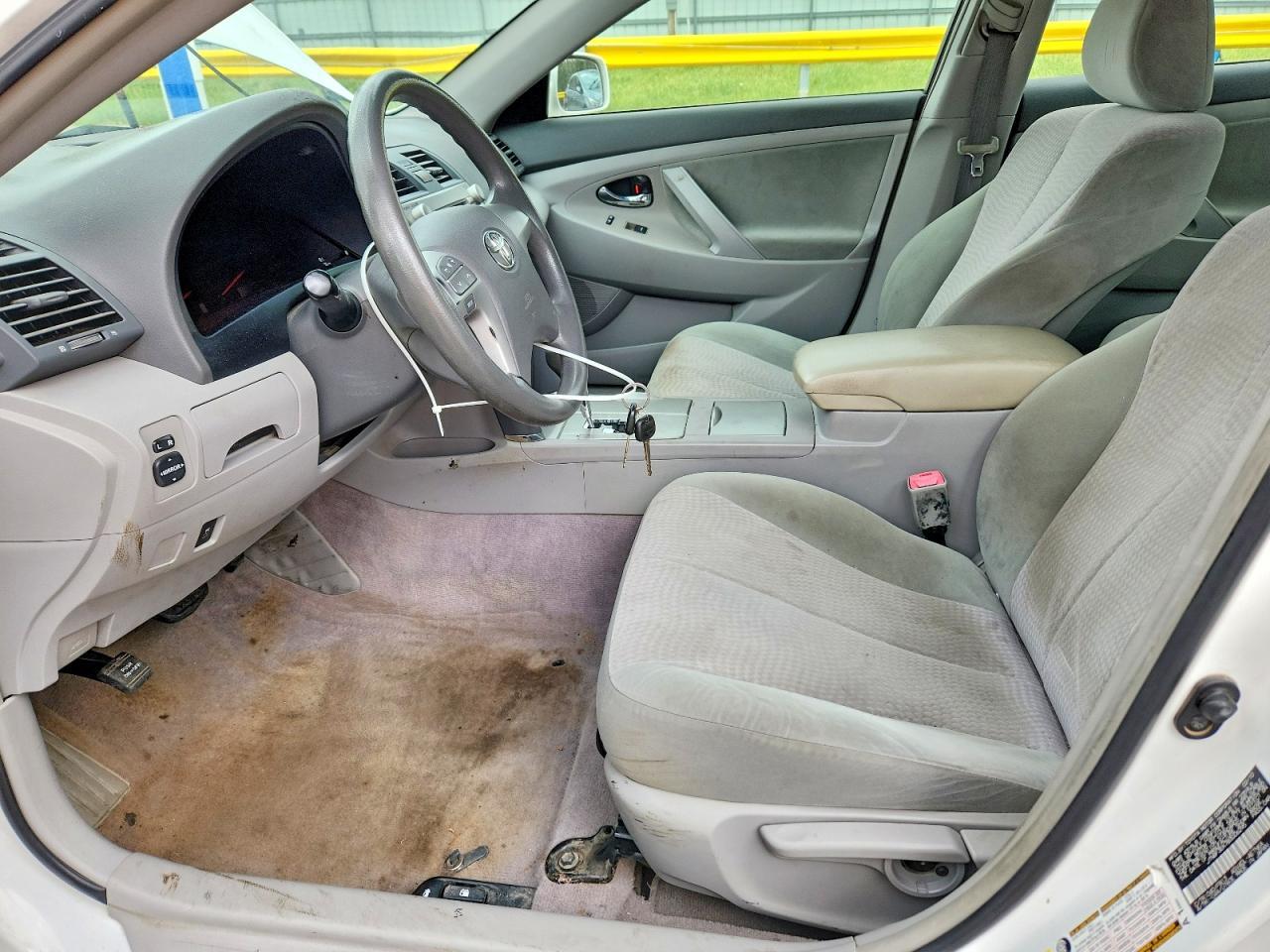 2011 Toyota Camry Base - Фото 7