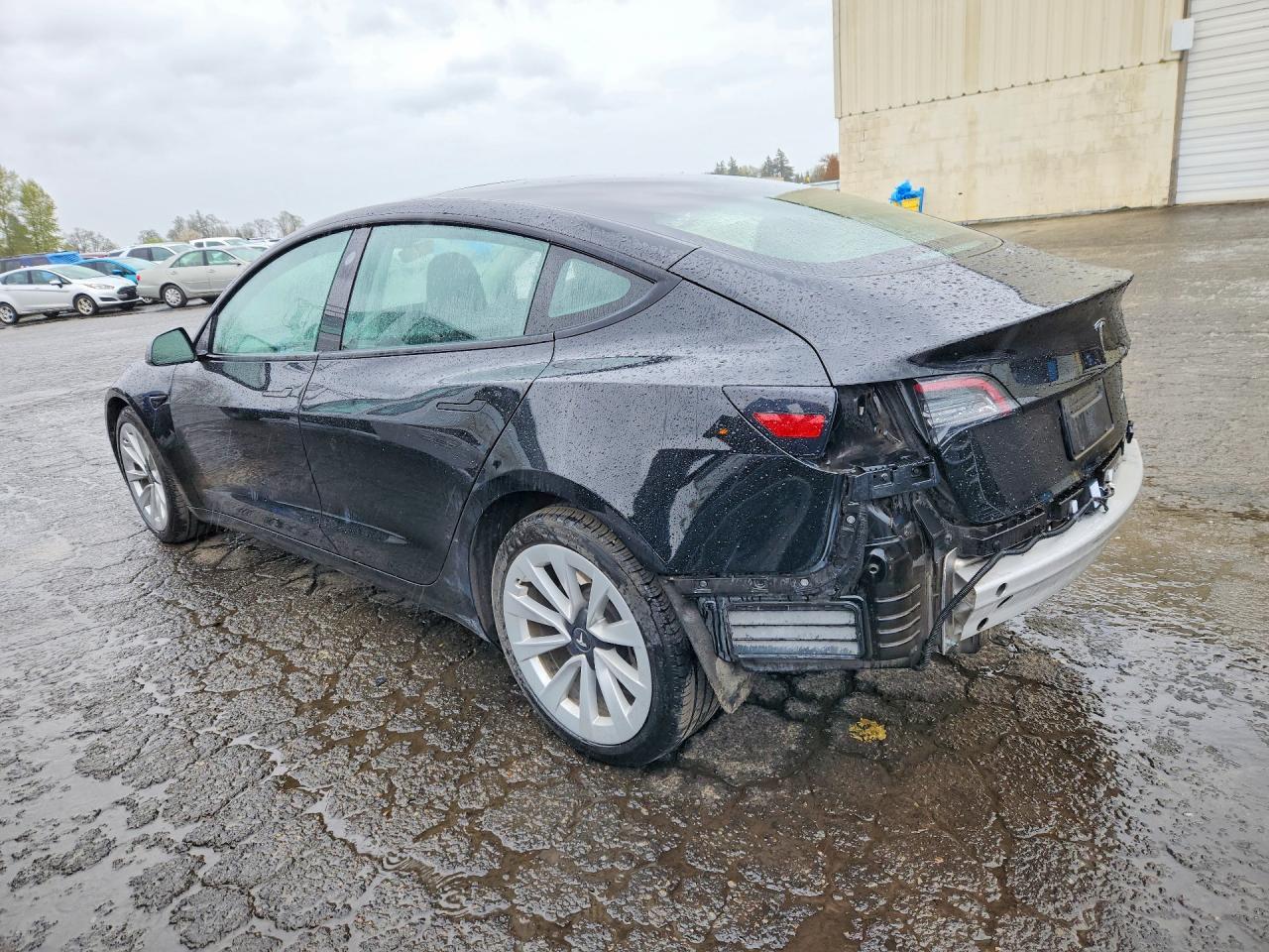 2022 Tesla Model 3 - Фото 2