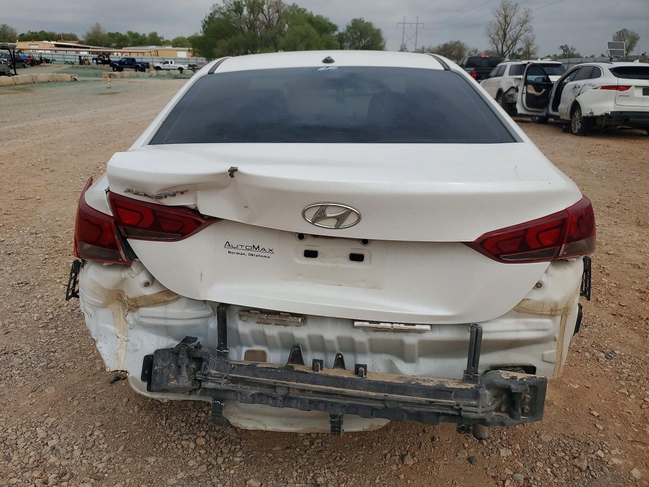 2022 Hyundai Accent Se - Фото 6